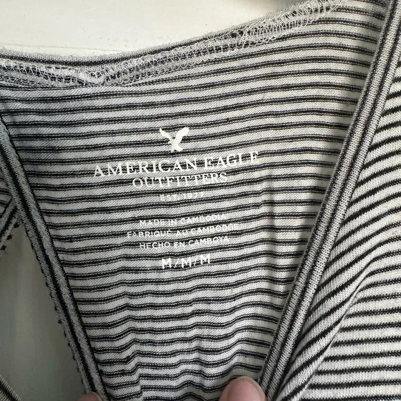 American Eagle Open Back Top - Picture 4 of 4